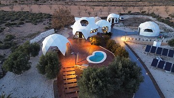 Superbe maison géodésique de 3 chambres et 2 salles de bains à Pinoso