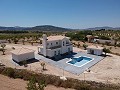 Villas de Obra Nueva en Pinoso con piscina y parcela in Pinoso Villas