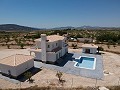 Villas de Obra Nueva en Pinoso con piscina y parcela in Pinoso Villas