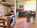 Exclusieve off-grid villa op de top van de berg in Villena in Pinoso Villas