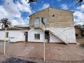 Halfvrijstaand landhuis in La Romana in Pinoso Villas