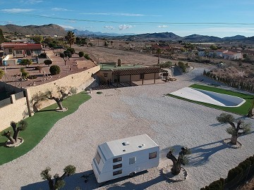 Magnífica casa cueva totalmente reformada con piscina en el Valle de Hondon