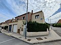 Maison de ville avec jardin et garage à Pinoso in Pinoso Villas