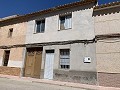 Stadthaus derzeit mit 3 Schlafzimmern und großem Innenhof in Pinoso Villas