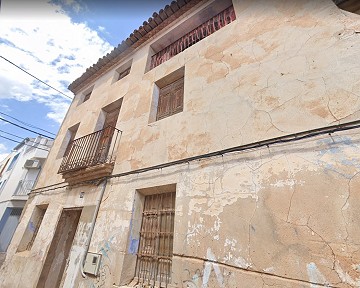 Casa Adosada para Reformar en Teresa De Cofrentes