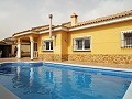 Villa mit 4 Betten und 2 Badezimmern, Pool, Sauna und Sommerküche in Pinoso Villas