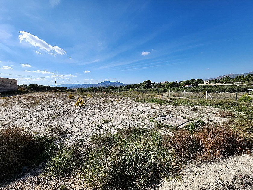 Terreno con Caravana Pinoso Villas