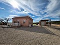 Mooie villa met 1/2 slaapkamers en hut in Pinoso Villas