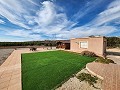 Mooie villa met 1/2 slaapkamers en hut in Pinoso Villas