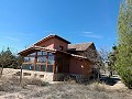 Casa de madera de lujo de 7 dormitorios y 4 baños in Pinoso Villas