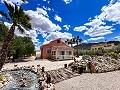 Magnifica villa con piscina en Hondon De Los Frailes in Pinoso Villas