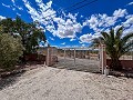 Magnifica villa con piscina en Hondon De Los Frailes in Pinoso Villas