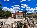 Magnifica villa con piscina en Hondon De Los Frailes in Pinoso Villas