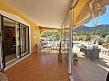 Schöne Villa mit 3 Schlafzimmern und 2 Bädern in La Zarza in Pinoso Villas