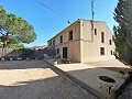  4 Bedroom Country House 4 min outside Pinoso in Pinoso Villas