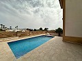 Increíble Villa de 3 Dormitorios y 2 Baños en El Reloj Fortuna con Piscina Privada in Pinoso Villas