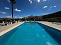 Villa con increíbles vistas en un pequeño pueblo a pocos minutos de Pinoso in Pinoso Villas