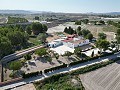 Landhaus mit 7 Schlafzimmern, 9 x 4 Pool und Nebengebäuden in Pinoso Villas