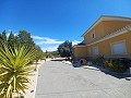 Casa grande en pueblo cerca de Pinoso y Monovar in Pinoso Villas