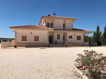 Belle villa avec piscine à Pinoso