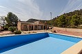 Private and Peaceful Villa near Yecla with 4 big bedrooms + Pool in Pinoso Villas