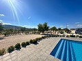 Superbes villas neuves avec terrain et piscine in Pinoso Villas