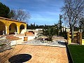 Villa avec 3 chambres, grande piscine et à pied de la ville in Pinoso Villas