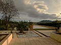 Villa avec 3 chambres, grande piscine et à pied de la ville in Pinoso Villas