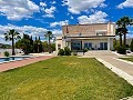 Luxury tradicional villa in Novelda with pool and mini golf course in Pinoso Villas