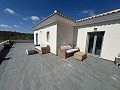 Magnífica villa de 5 dormitorios y 4 baños in Pinoso Villas