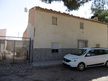 Renoviertes Landhaus 4 km von Yecla entfernt