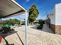 Maison de 4 chambres et 1 salle de bain avec piscine en balsa et terrain de taille raisonnable in Pinoso Villas