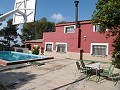 Villa with Guest House and Pool in Pinoso Villas