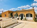 Wunderschön erhaltenes Landhaus in atemberaubender Yecla-Lage in Pinoso Villas