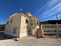 Schöne Villa mit 4 Schlafzimmern und 3 Bädern in Pinoso Villas