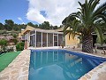 Maison en partie troglodyte modernisée dans les montagnes in Pinoso Villas