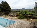 Villa à pied de la ville avec piscine in Pinoso Villas