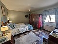 Hervorragendes, hochwertiges 5-Schlafzimmer-Haus mit eingezäuntem Bereich in Pinoso Villas