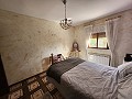 Hervorragendes, hochwertiges 5-Schlafzimmer-Haus mit eingezäuntem Bereich in Pinoso Villas