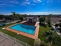 Magnífica Mansión con Pista Polideportiva,Piscina y 8 exclusivas habitaciones in Pinoso Villas