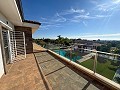 Magnífica Mansión con Pista Polideportiva,Piscina y 8 exclusivas habitaciones in Pinoso Villas