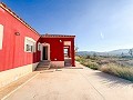 Charmante Villa de 4 Chambres avec de Superbes Vues Panoramiques in Pinoso Villas